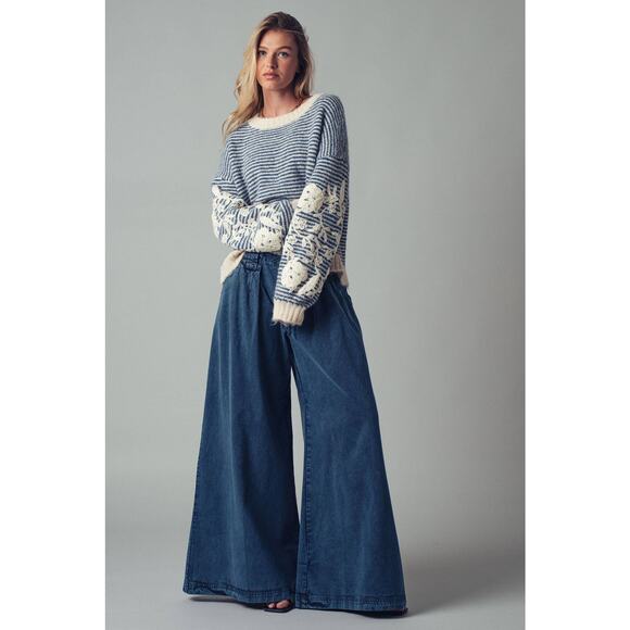 Urban Daizy Floral Embroidered Striped Knit Sweater - Picture 6 of 11